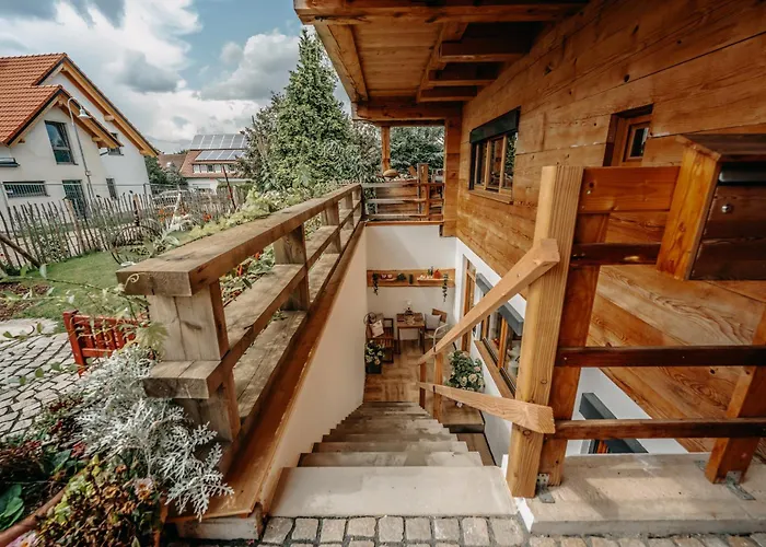 Holzapfel, Natuerlich Und Gemuetlich *